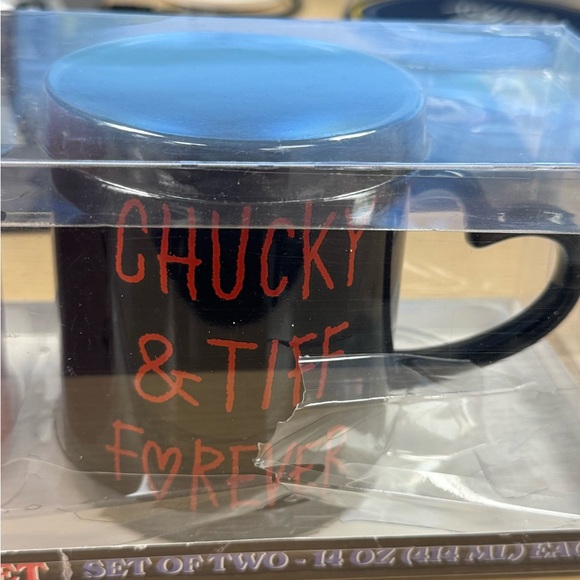 Chucky and Tiffany Ceramic Mug Set - Picture 4 of 5